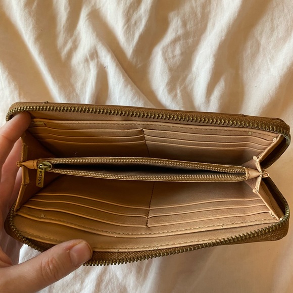 Fossil wallet - Picture 3 of 4